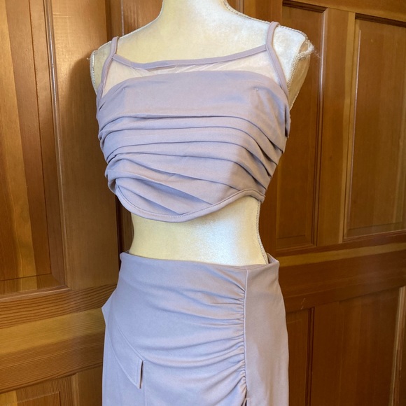 Ruched Crop Cami Top & Split Skirt Set. - Picture 10 of 15